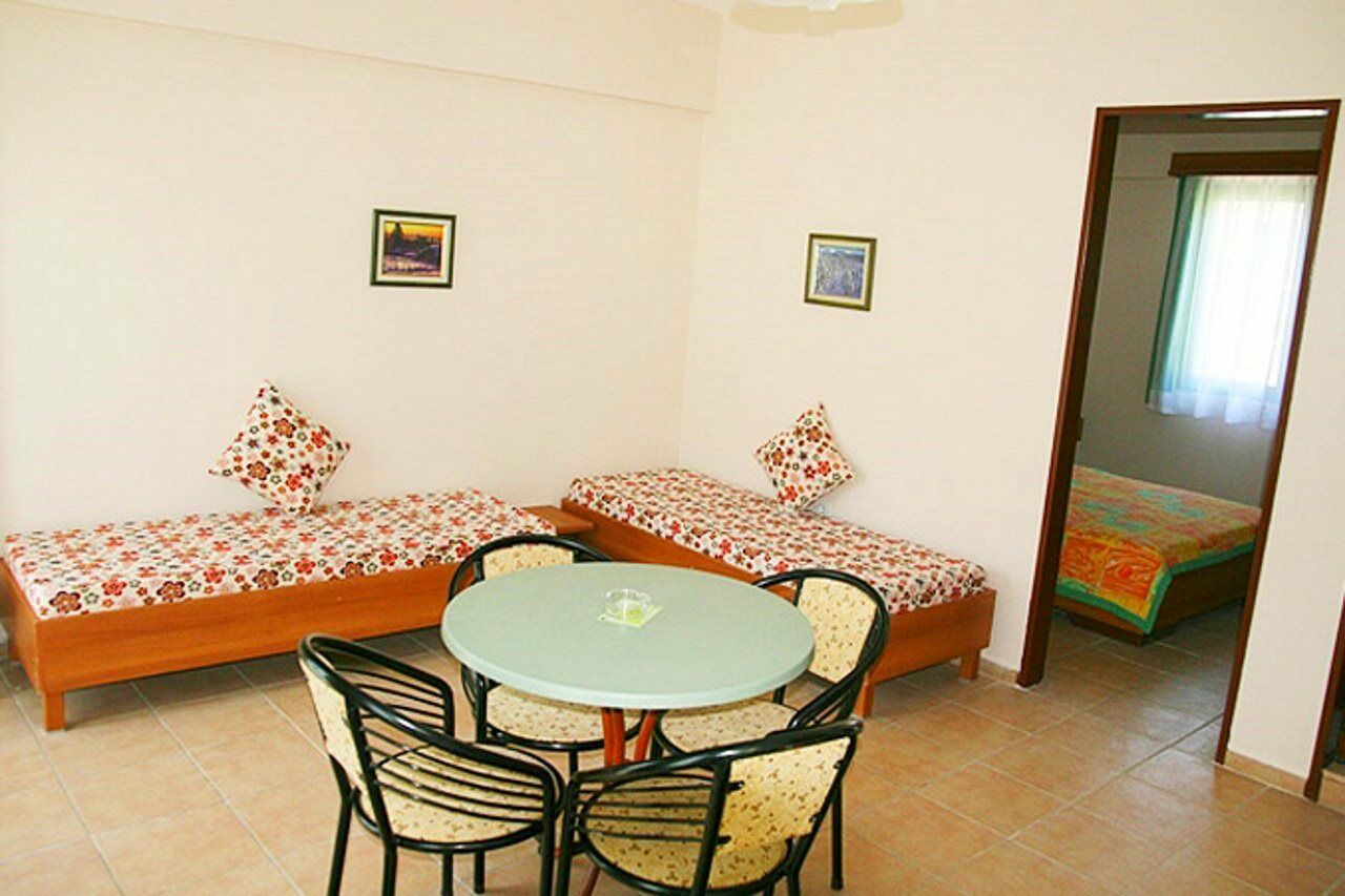 Avlu Apartments 1 İçmeler Exterior photo